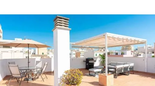 ÁTICO MODERNO CON GRAN TERRAZA SOLARIÚM