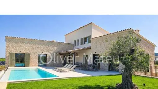 CHALET UNIFAMILIAR CON PISCINA, JARDIN Y GARAJE