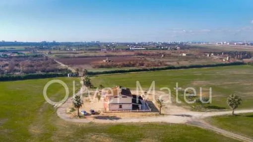CASA EN PARCELA DE 87.000m² EN SANT JORDI