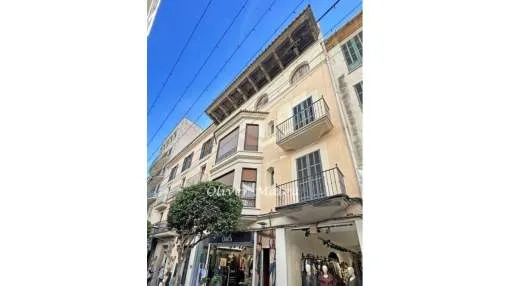 EDIFICIO CON UBICACIÓN PRIVILEGIADA EN EL CENTRO PEATONAL DE INCA