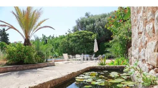 CASA EN EL CENTRO DE BINISSALEM CON 1594M² DE SOLAR Y 912M² DE CASA