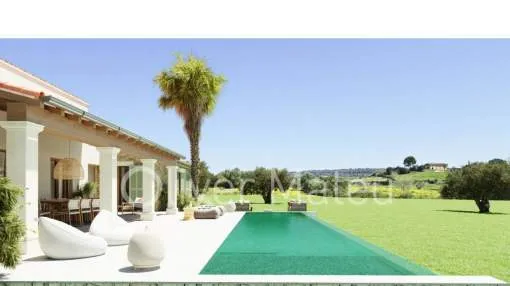 CHALET UNIFAMILIAR CON GARAGE Y PISCINA EN PETRA