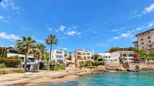 PISO EN PRIMERA LINEA DE MAR CON TERRAZA Y PARKING