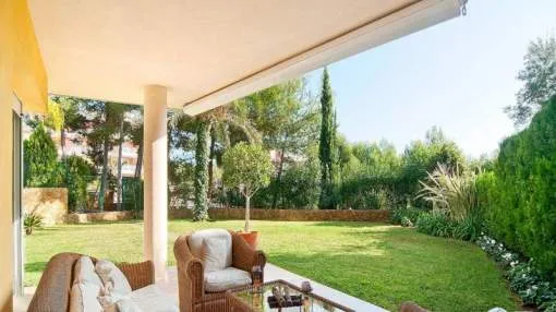 Lujoso apartamento con jardín privado en Sol de Mallorca
