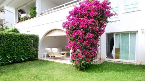 Lujoso apartamento con jardín en Nova Santa Ponsa