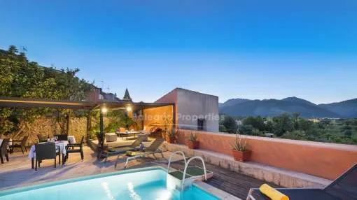 Encantadora casa de pueblo con piscina y licencia de Hotel en Moscari, Mallorca.