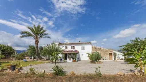 Finca rústica con una generosa parcela en venta cerca de Pollensa, Mallorca