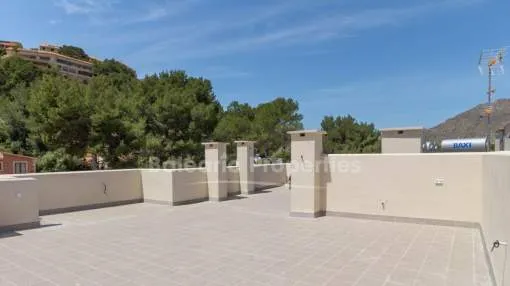 Apartamento de nueva construcción a un paso de la ciudad en venta en Puerto Pollensa, Mallorca