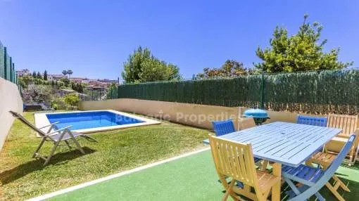 Encantadora casa de pueblo con piscina y licencia de vacaciones en venta en Campanet, Mallorca
