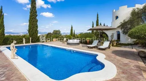 Villa en el campo en venta con espectaculares vistas al mar en Marratxi, Mallorca