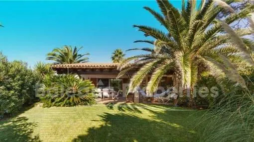 Casa de 3 dormitorios con piscina comunitaria en venta en Santa Ponsa, Mallorca
