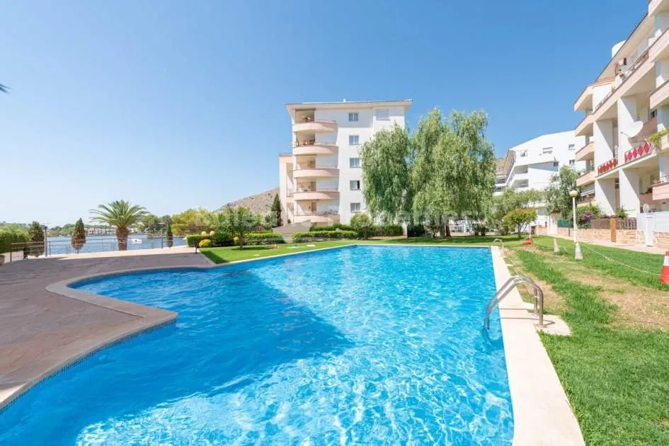 Amplio apartamento con vistas al lago en venta en Alcudia, Mallorca
