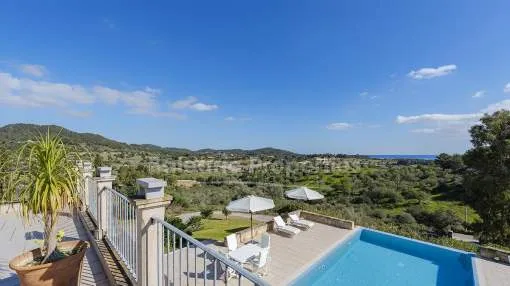 Hermosa villa en la cima de una colina con vistas panorámicas, en venta en Felanitx, Mallorca