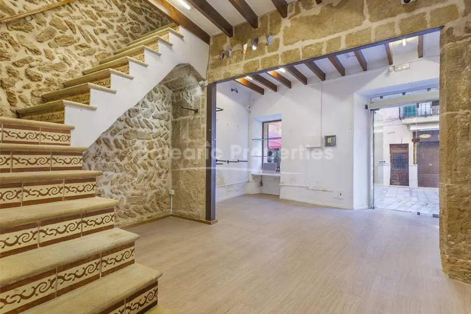 Casa de pueblo para reformar a la venta en el centro histórico de Alcudia, Mallorca