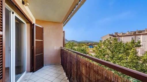 Atractivo apartamento con vistas a la montaña en venta en Alcudia, Mallorca