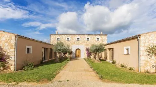 Increíble casa de campo nueva en venta a las afueras del pueblo de Santanyí, Mallorca