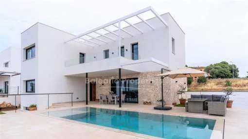 Moderno chalet independiente con piscina en venta en Marratxi, cerca de Palma, Mallorca