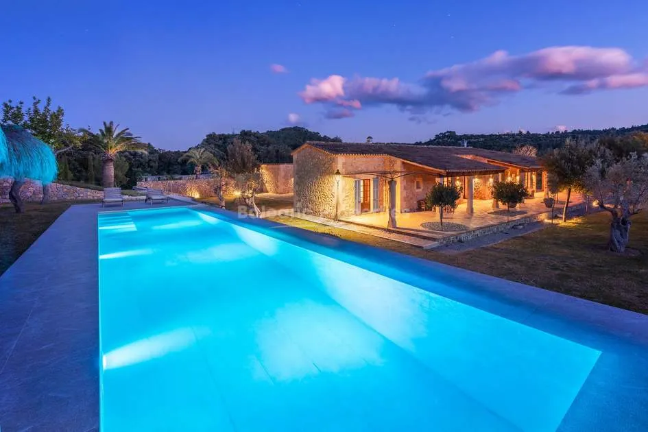 Fabulosa casa de campo en venta en un pintoresco valle cerca de Campanet, Mallorca