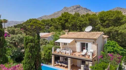 Villa hermosa en venta cerca de las playas en Cala San Vicente, Mallorca