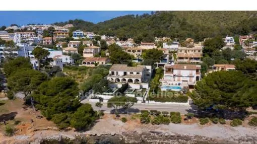 Nueva villa adosada con vistas al mar en venta en Alcudia, Mallorca