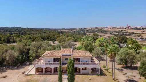 Impresionante casa de campo con vistas al mar en venta en Muro, Mallorca