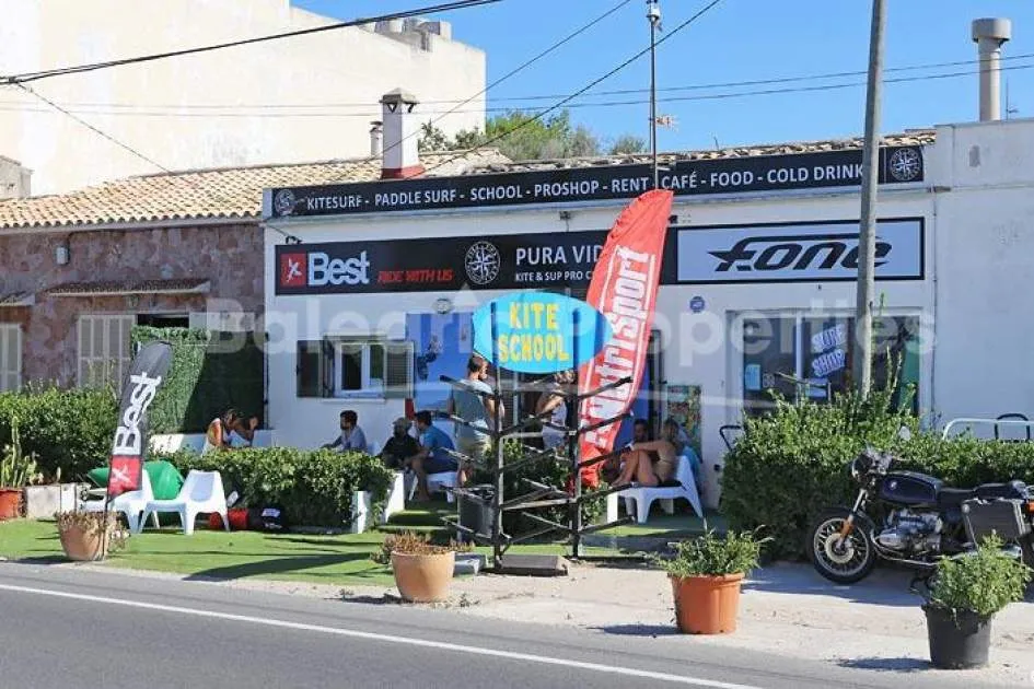 Parcela edificable con licencia en venta cerca de la playa en Alcudia, Mallorca