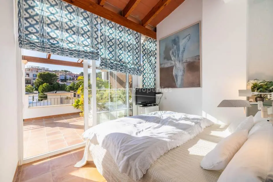 Preciosa casa adosada en el campo de golf con vistas en venta en Camp de Mar, Mallorca