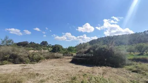 Parcela rústica con proyecto de chalet en el campo de Montuiri, Mallorca