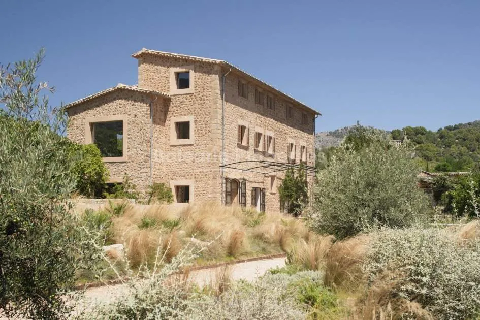 Casa de lujo de piedra con piscina en venta en Sóller, Mallorca