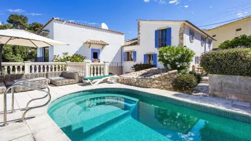 Atractiva villa con mucho carácter completamente renovada en Bonanova, Mallorca