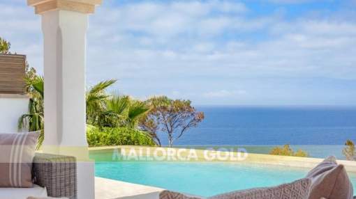 Villa totalmente reformada con 5 dormitorios y vistas al mar en Cala Moragues Villa totalmente reformada con 5 dormitorios y vistas al mar en Cala Moragues