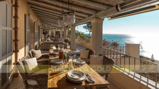 Villa mediterránea con maravillosas vistas al mar en Cala Llamp Villa mediterránea con maravillosas vistas al mar en Cala Llamp