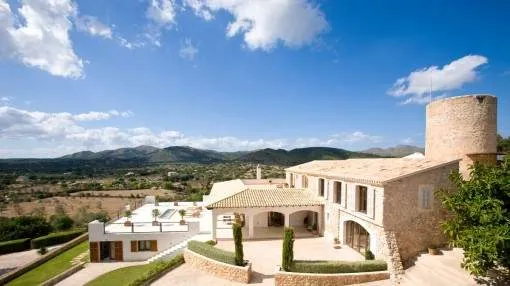 La más lujosa finca del nordeste con vistas excepcionales sobre Artà - reformada con mucha pasión La más lujosa finca del nordeste con vistas excepcionales sobre Artà - reformada con mucha pasión