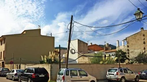 Solar urbano con proyecto básico para la construcción de 6 apartamentos en las afueras de Pollença