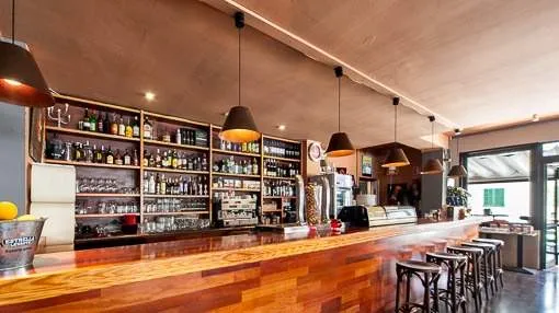 Restaurante y bar de tapas “Mistic-Café” en Arenal