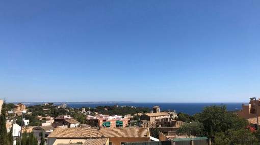 Uno de los últimos terrenos en Génova con vistas al mar y licencia de construcción Uno de los últimos terrenos en Génova con vistas al mar y licencia de construcción