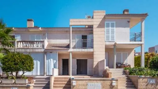Casa para reformar en una calle lateral tranquila con vistas parciales al mar en Son Serra de Marina Casa para reformar en una calle lateral tranquila con vistas parciales al mar en Son Serra de Marina