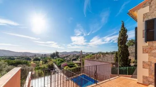 Amplia casa independiente con fantásticas vistas y piscina en Alaró