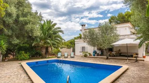 Villa tranquila con piscina y mucho potencial en Nova Santa Ponsa