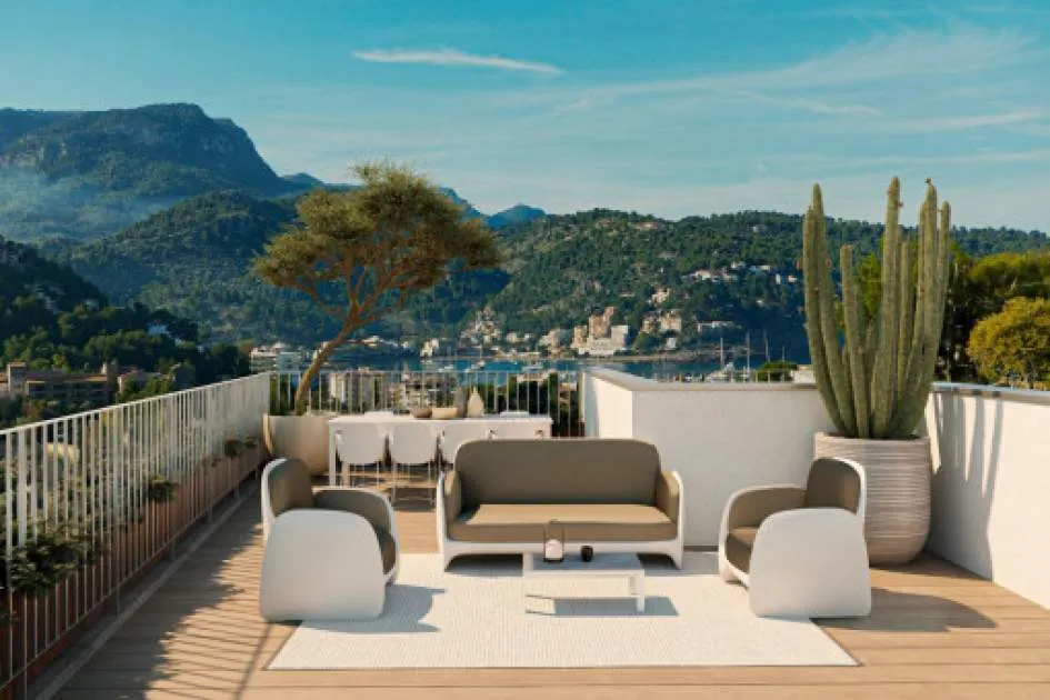 Villa moderna y luminosa con vistas impresionantes a la bahía de Port de Sóller
