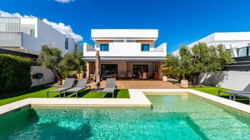 Moderna villa con piscina privada en una ubicación privilegiada cerca de los campos de golf de Son Vida