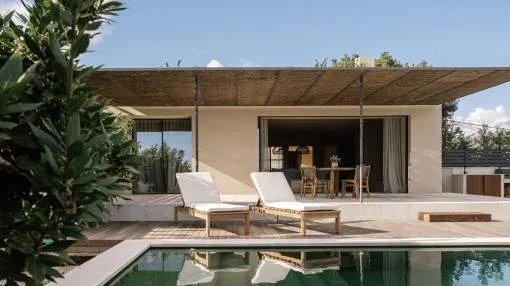 Lujosa casa de pueblo independiente de nueva construcción con piscina y azotea panorámica en Establiments