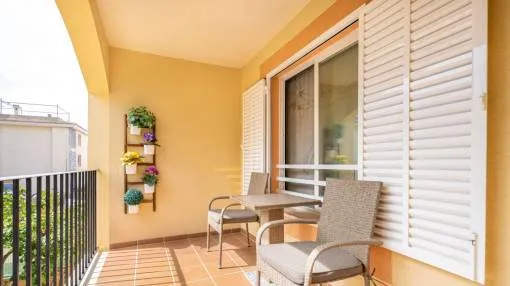 Moderno y soleado apartamento en popular zona residencial en Sa Torre