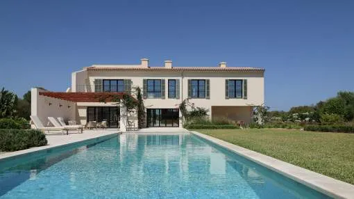 Exclusiva finca de nueva construcción con piscina y maravillosas vistas hasta Cabrera en una zona tranquila de Ses Salines