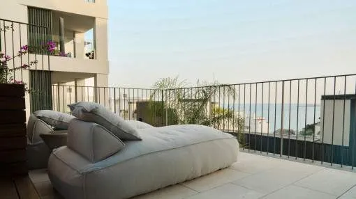 Una joya sobre el mar – Ático exclusivo con terraza privada, piscina y vistas panorámicas en Cala Mayor, Palma