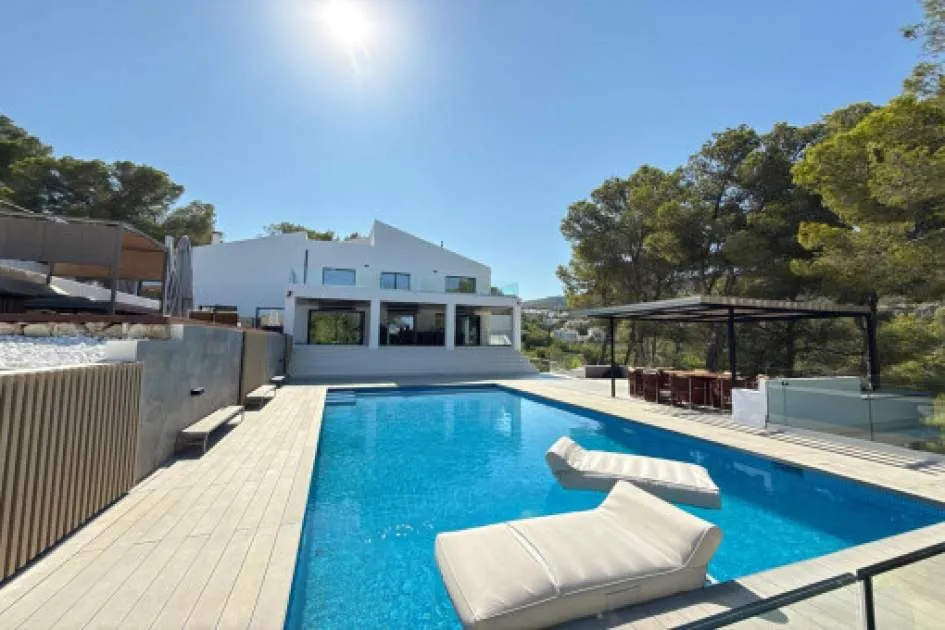 Villa exclusiva en Cas Català con vistas al mar, piscina, cine y gimnasio