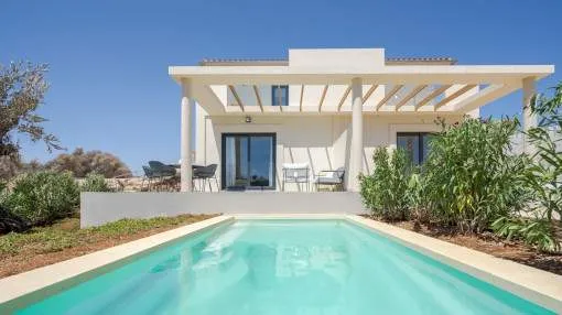 Exclusivas villas de nueva construcción cerca de la playa en Cala Romántica - finalización en verano de 2026