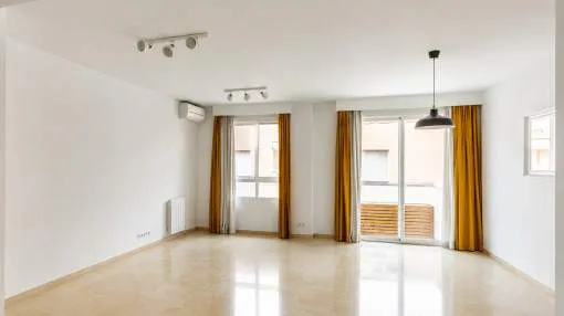 Amplio piso de 3 dormitorios para alquiler de larga duración en Son Espanyolet
