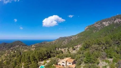 Classic finca with sea views with absolute peace in the mountains of Estellencs