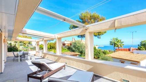 Renovated 4-bedroom apartment with private garden and superb sea views in Cas Catala Renovated 4-bedroom apartment with private garden and superb sea views in Cas Catala